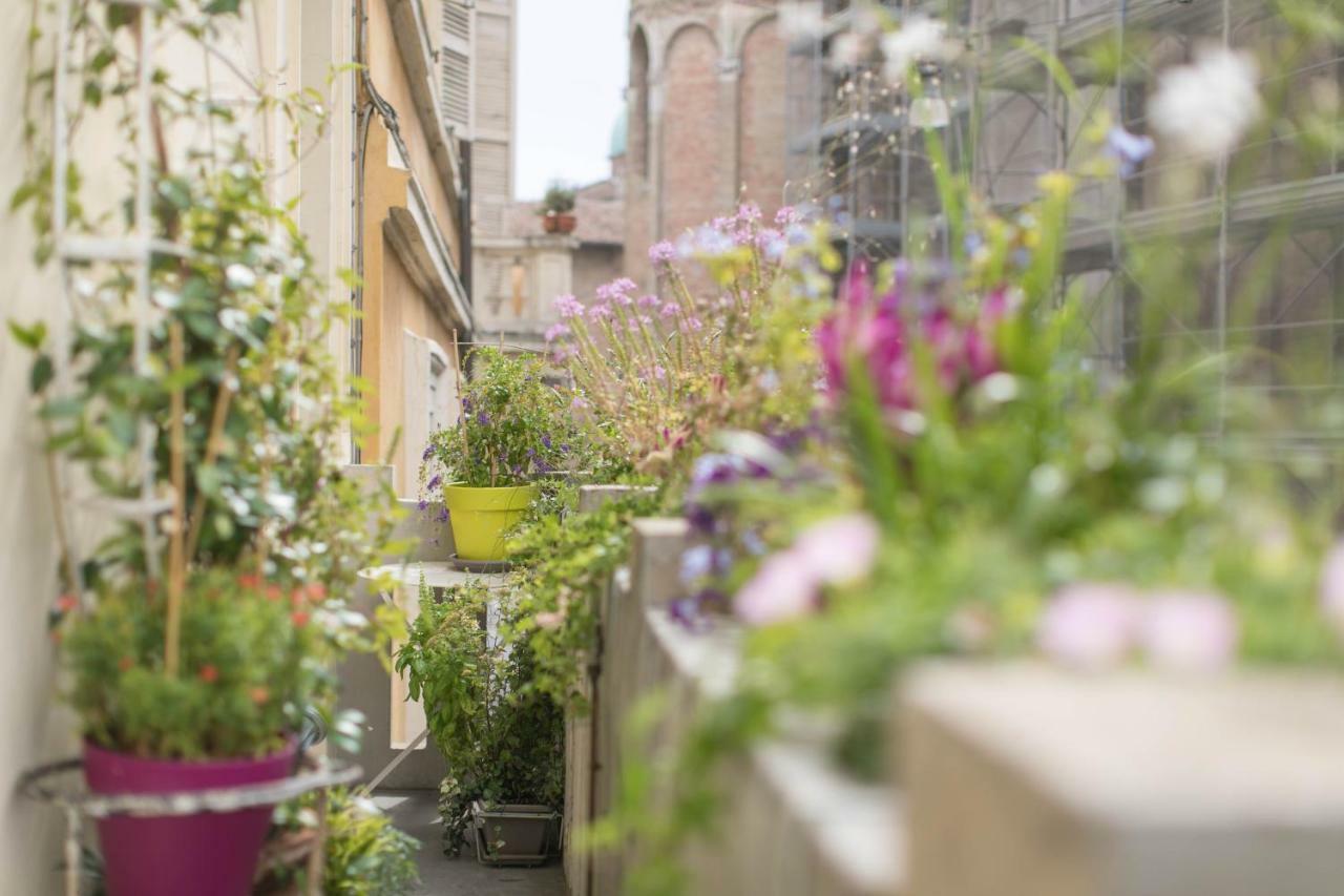 Il Balcone Dell'Angiol D 'Or Apartment Parma Luaran gambar