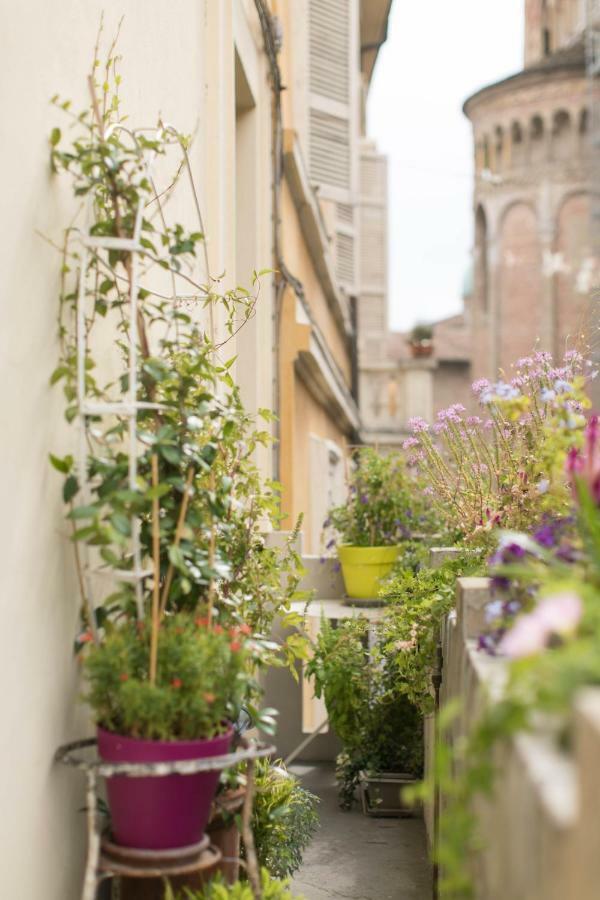 Il Balcone Dell'Angiol D 'Or Apartment Parma Luaran gambar